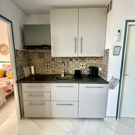 Appartement Climatise Terrasse & Parking - Proche Village Noel - *
