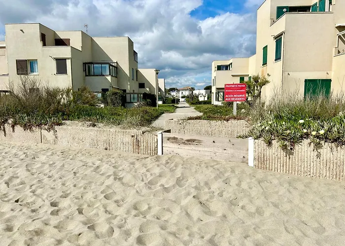 Meublé Tourisme Climatisé - Accès Direct - Vue Mer, Montagne - Terrasse - Parking - Appartement Le Barcarès
