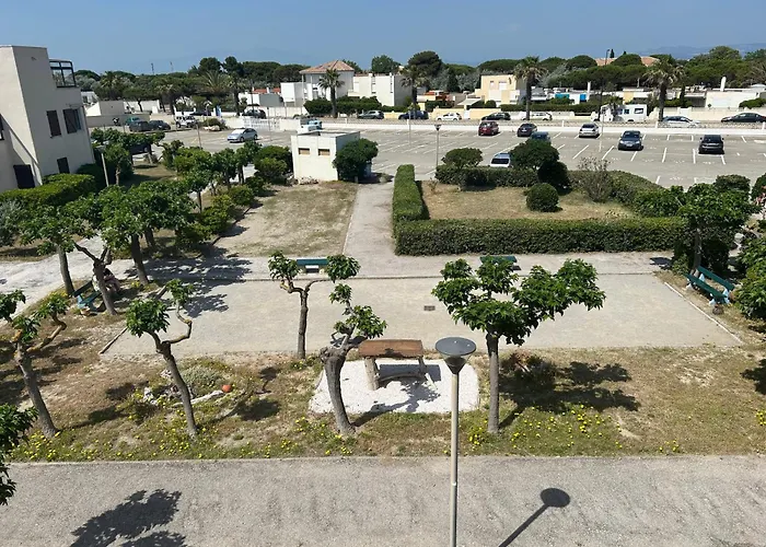 Meublé Tourisme Climatisé - Accès Direct - Vue Mer, Montagne - Terrasse - Parking - Appartement *